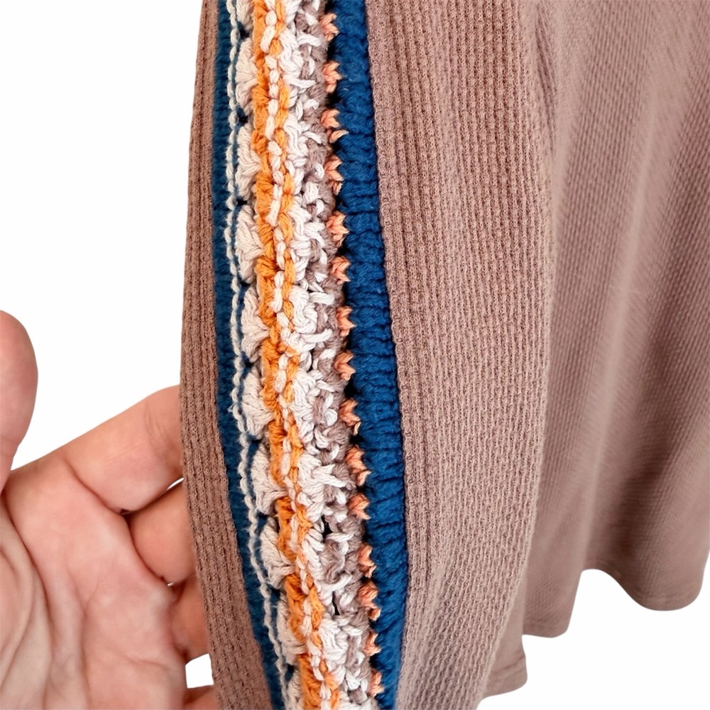 Free People Thermal Taupe Switch It Up Boho crochet Size L - Picture 4 of 5